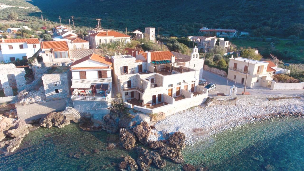Sun Villa Néon Oítilon Екстериор снимка