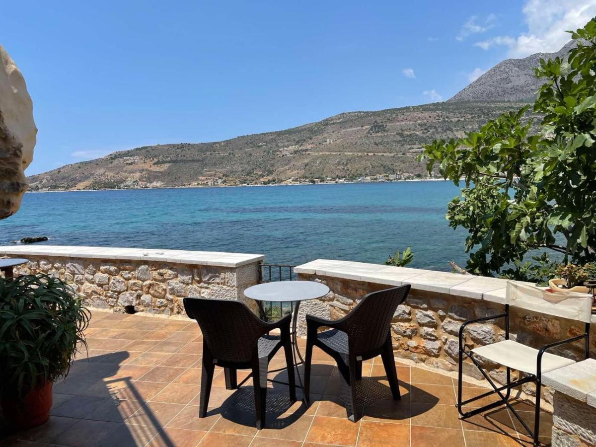 Sun Villa Néon Oítilon Екстериор снимка