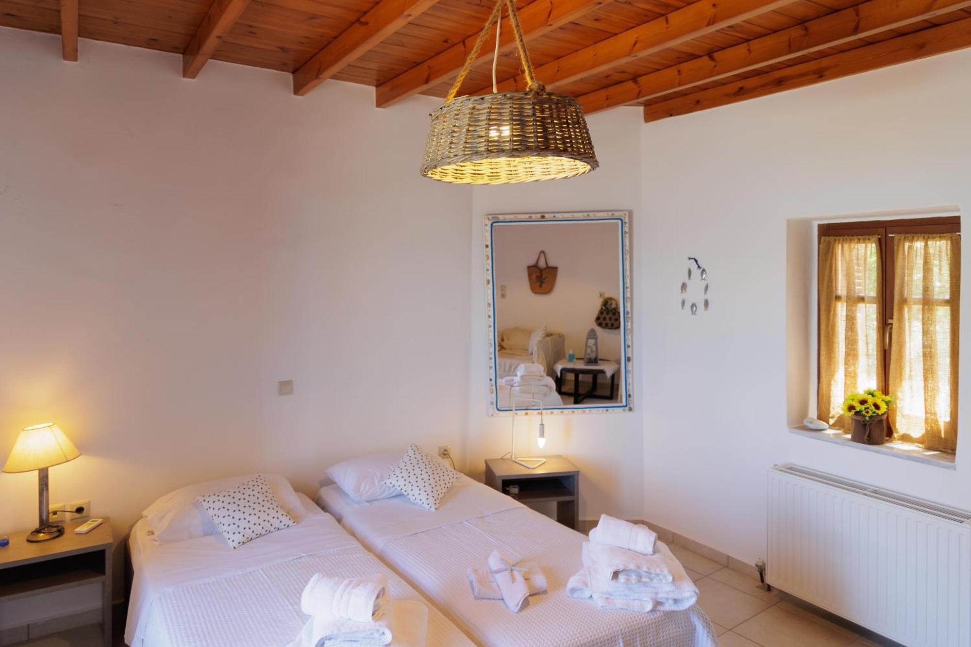 Sun Villa Néon Oítilon Екстериор снимка