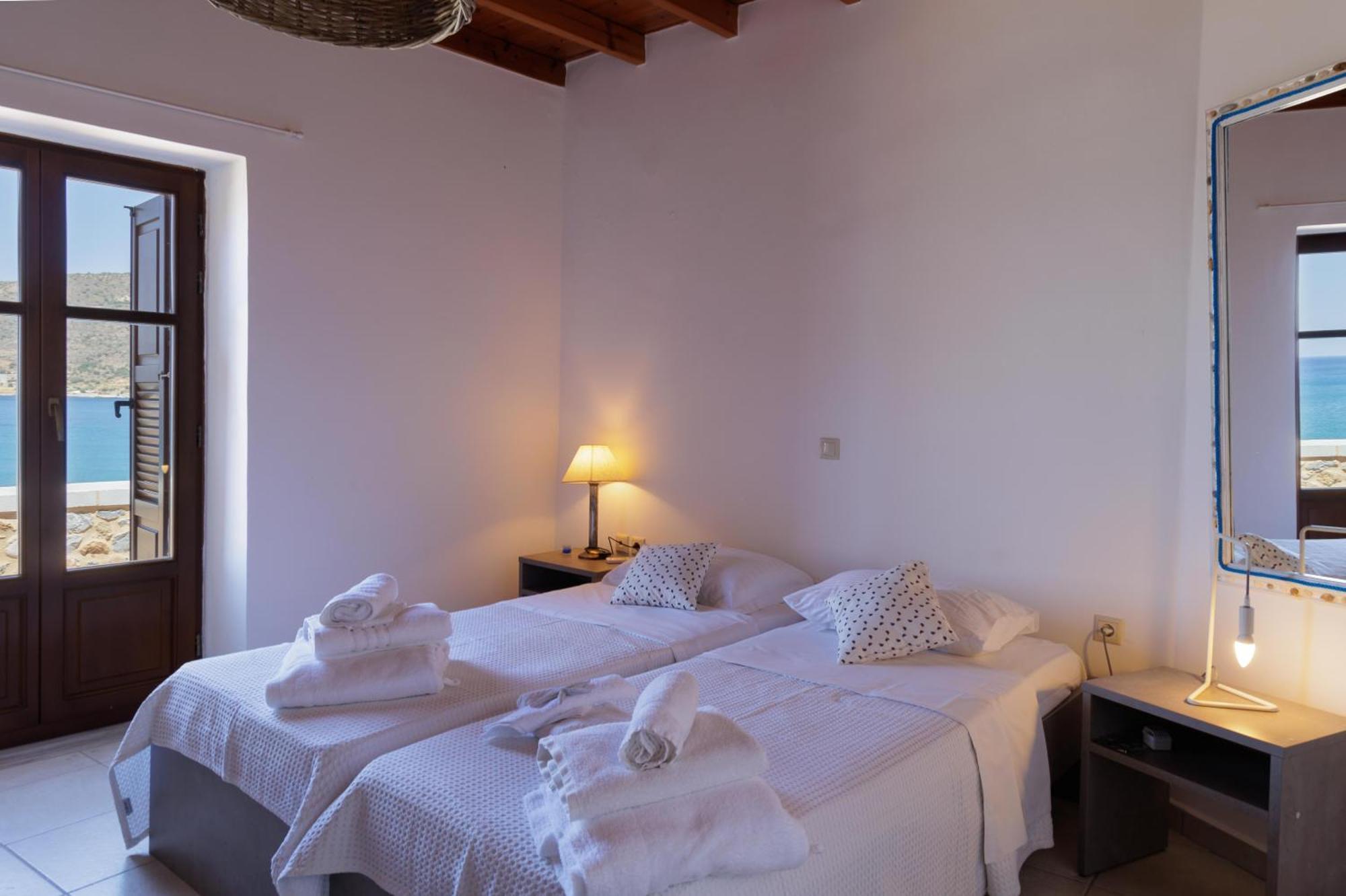 Sun Villa Néon Oítilon Екстериор снимка
